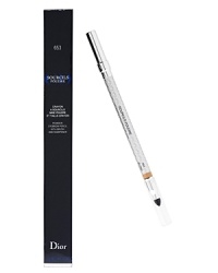 An ultra-soft dual-tip pencil, with brush and sharpener that gives a naturally structured look to your brows: extra volume, definition and personality. An ultra-soft dual-tip pencil, with brush and sharpener that gives a naturally structured look to your brows: extra volume, definition and personality.