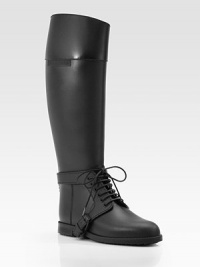 Rain-proof style with leather lining and a lace-up front. Shaft, 16 Leg circumference, 14 Leather lining Rubber sole Rubber upper Padded insole Made in Italy Rain-proof style with leather lining and a lace-up front. Shaft, 16 Leg circumference, 14 Leather lining Rubber sole Rubber upper Padded insole Made in Italy