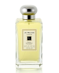 Amber, the exotic scent of the Orient and one of the perfume world's most legendary ingredients, is combined with the comfort of French lavender and myrrh. This clean aromatic spice evokes the subtle, spicy warmth of twilight. Amber, the exotic scent of the Orient and one of the perfume world's most legendary ingredients, is combined with the comfort of French lavender and myrrh. This clean aromatic spice evokes the subtle, spicy warmth of twilight.