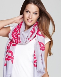 Make an off-the-chain statement in DIANE von FURSTENBERG's pure cashmere scarf, canvased with a vibrant chain print. Make an off-the-chain statement in DIANE von FURSTENBERG's pure cashmere scarf, canvased with a vibrant chain print.