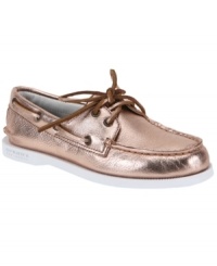 Designed to shine. She'll surely be a standout when she's sporting these boat shoes from Sperry Top-Sider. Designed to shine. She'll surely be a standout when she's sporting these boat shoes from Sperry Top-Sider.