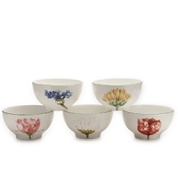 Experience nature in bloom on your table in the Flora dinnerware collections. Choose Cornflower, Poppy, Wild Rose or Daisy. Experience nature in bloom on your table in the Flora dinnerware collections. Choose Cornflower, Poppy, Wild Rose or Daisy.