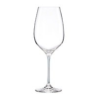 Inspired by the New York skyline, this cosmopolitan stemware is dusted in platinum, evoking the glittering lights of the city that never sleeps.