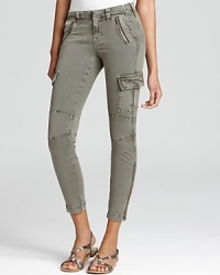 Bring a utilitarian feel to your denim repertoire with these skinny cargo jeans from J Brand, tailored with multiple zips and pockets. Bring a utilitarian feel to your denim repertoire with these skinny cargo jeans from J Brand, tailored with multiple zips and pockets.