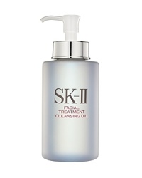 This gentle cleansing oil features a 'Lock and Lift' formulation which allows oil to transform with water to gently lift away make-up and impurities from the skin. SK II's Facial Treatment Cleansing Oil leaves your skin feeling soft and fresh.Apple on dry skin. Gently massage 2-3 pumps of oil over entire face and neck with fingertips to melt away make-up. Rinse with lukewarm water. Oil will emulsify into a milky white color as it washes away. Pat dry. This gentle cleansing oil features a 'Lock and Lift' formulation which allows oil to transform with water to gently lift away make-up and impurities from the skin. SK II's Facial Treatment Cleansing Oil leaves your skin feeling soft and fresh.Apple on dry skin. Gently massage 2-3 pumps of oil over entire face and neck with fingertips to melt away make-up. Rinse with lukewarm water. Oil will emulsify into a milky white color as it washes away. Pat dry.