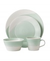 Perfect for every day, the 1815 place settings are named for Royal Doulton's inaugural year but, in dishwasher-safe porcelain, this collection feels right at home on modern tables. Featuring streaks of pale green against fresh white for serene, understated style.