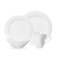 Sophie Conran for Portmeirion glassware is an innovative range of tableware, designed by cook and food writer, Sophie Conran. The range of products have a sense of duality as they are hard-wearing, yet delicate aesthetically. The Sophie Conran for Portmeirion line was created to make life look good and taste better. Available in white, sage, and forget me not blue.