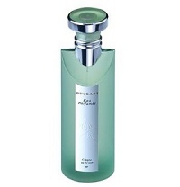 au Thé Vert is a refreshing green tea scent for men and women. Enhanced with an intriguing combination of Italian bergamot and pepper, A fresh green tea extract and citrus Mediterranean aroma beautifully blended to offer your senses a holistic awakening. au Thé Vert is a refreshing green tea scent for men and women. Enhanced with an intriguing combination of Italian bergamot and pepper, A fresh green tea extract and citrus Mediterranean aroma beautifully blended to offer your senses a holistic awakening.
