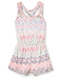 Blushing tie-dye style chevron stripes bring a retro flavor to the Santana romper. Blushing tie-dye style chevron stripes bring a retro flavor to the Santana romper.