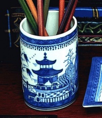 Mottahedeh Blue Canton Pencil Cup 4 in Mottahedeh Blue Canton Pencil Cup 4 in