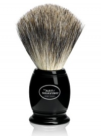 Generates a rich and warm lather to protect the skin. The pure, dark grey badger bristles lift the beard for a close shave. Generates a rich and warm lather to protect the skin. The pure, dark grey badger bristles lift the beard for a close shave.