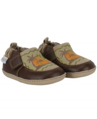 Show off his easy-going attitude with a pair of these cute Robeez shoes designed for comfort and muscle development. Show off his easy-going attitude with a pair of these cute Robeez shoes designed for comfort and muscle development.