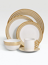 A beautiful charger in fine Limoges porcelain, made entirely by hand and finished with individually-applied 14k gold along the pearl border. From the Perlee Gold Collection Porcelain 12½ diam. Dishwasher safe Imported A beautiful charger in fine Limoges porcelain, made entirely by hand and finished with individually-applied 14k gold along the pearl border. From the Perlee Gold Collection Porcelain 12½ diam. Dishwasher safe Imported