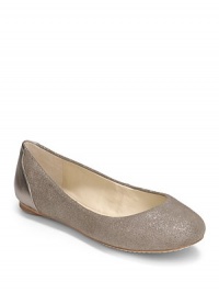 THE LOOKRounded toeShimmery suede upperSmooth leather backstayPadded insoleTHE MATERIALSuede upperMan-made lining and soleORIGINImported THE LOOKRounded toeShimmery suede upperSmooth leather backstayPadded insoleTHE MATERIALSuede upperMan-made lining and soleORIGINImported