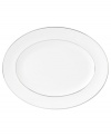 In 18th century England, Josiah Wedgwood, creator of the world famous Wedgwood ceramic ware, established a tradition of outstanding craftsmanship and artistry which continues today. The heirloom-quality Signet Platinum dinnerware pattern is designed for formal entertaining, in pristine white bone china banded with polished platinum.