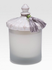 Golden amber, green fig and sandalwood are entwined with bergamot, sage and black walnut accord in a frosted glass jar. Ceramic stoneware lidWax candle15-hour burn time7.5 oz.5 highImported Golden amber, green fig and sandalwood are entwined with bergamot, sage and black walnut accord in a frosted glass jar. Ceramic stoneware lidWax candle15-hour burn time7.5 oz.5 highImported