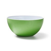 A casual, medium-sized serving bowl in durable melamine simplifies your table presentation for all your delicious cuisine. A casual, medium-sized serving bowl in durable melamine simplifies your table presentation for all your delicious cuisine.