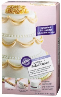 Wilton Pure White Rolled Fondant, 80 oz Wilton Pure White Rolled Fondant, 80 oz