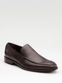 Timeless sartorial style with comfort to spare, crafted in leather with double-gore construction and an easy rubber sole. Apron toe Leather lining Padded insole Rubber sole Imported Timeless sartorial style with comfort to spare, crafted in leather with double-gore construction and an easy rubber sole. Apron toe Leather lining Padded insole Rubber sole Imported