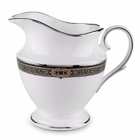 This distinctive pattern makes a statement of luxury and grace. This distinctive pattern makes a statement of luxury and grace.