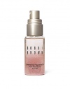 Featured in Bobbi's Miami Collection, Beach Shimmering Fragrance Oil combines pretty shimmer and the scent of Beach Fragrance into lightweight oil, for an all-over body experience.
