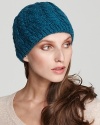 On the chilliest of days don't forget this cozy fish cable knit beanie with soft fleece lining.