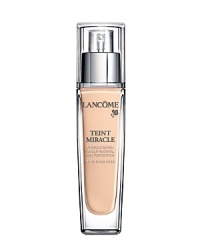 Lit-from-within Makeup Natural Skin Perfection SPF 15 Sunscreen Now, aura is our science. See your skin lit-from-within.Light emanates from the most beautiful skin. We can now reproduce it.10 years of research, 7 international patents pending.With Aura-Inside™ technology, Lancôme invents its 1st foundation that recreates the true natural light of perfect skin. Instantly, complexion appears lit-from-within. Bare sensation, visibly flawless.18 hour hydration and soothing rose extract.Oil-free, Non-comedogenic, Suitable for sensitive skin. Dermatologist-Tested. Available in 20 shades. Lit-from-within Makeup Natural Skin Perfection SPF 15 Sunscreen Now, aura is our science. See your skin lit-from-within.Light emanates from the most beautiful skin. We can now reproduce it.10 years of research, 7 international patents pending.With Aura-Inside™ technology, Lancôme invents its 1st foundation that recreates the true natural light of perfect skin. Instantly, complexion appears lit-from-within. Bare sensation, visibly flawless.18 hour hydration and soothing rose extract.Oil-free, Non-comedogenic, Suitable for sensitive skin. Dermatologist-Tested. Available in 20 shades.