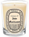 The fashion designer, John Galliano's collaboration with Diptyque produced an exceptional candle that is warm, deep and mysterious. The scent is reminiscent of birch wood embers smoldering on an open fire. A subtle woodsy fragrance with hints of Iris and Musk. The slightly vanilla scented softness has a welcoming comfort.Woody 50-60 hours burn time Keep wick trimmed to ½ to ensure optimal use Hand poured and made in France 