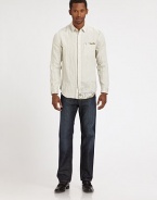 Slim-fitting casual basic tailored in printed linen.ButtonfrontChest patch pocketLinenDry cleanImported
