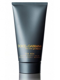 Refresh and revitalize just shaven skin with this soothing after-shave balm scented with The One Gentleman. A sublime oriental fougere with vibrant top notes of grapefruit, apple and pepper leading to sophisticated lavender and patchouli notes blended with a rich cedarwood and vanilla base.This is the ultimate connoisseur's scent reflecting the refined charm of a gentleman. 2.5 oz. Refresh and revitalize just shaven skin with this soothing after-shave balm scented with The One Gentleman. A sublime oriental fougere with vibrant top notes of grapefruit, apple and pepper leading to sophisticated lavender and patchouli notes blended with a rich cedarwood and vanilla base.This is the ultimate connoisseur's scent reflecting the refined charm of a gentleman. 2.5 oz.
