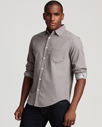 A denim-style wash lends laid-back style to this classic fit shirt from Hoyle Jackson. A denim-style wash lends laid-back style to this classic fit shirt from Hoyle Jackson.