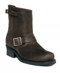 Frye's Engineer 8R short work boots incorporate hand-crafted construction for superior fit and comfort. With a Vibram sole and heel, a full-length leather midsole provides support and durability. Frye's Engineer 8R short work boots incorporate hand-crafted construction for superior fit and comfort. With a Vibram sole and heel, a full-length leather midsole provides support and durability.