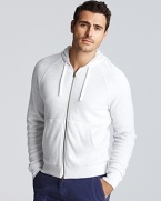A sporty hoodie in soft slub cotton, embellished with comfy, breathable terry cloth lining.