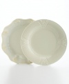 Lenox has been an American tradition for more than a century, combining superior craftsmanship with understated sophistication. The dinner plates from the oversized Butler's Pantry dinnerware and dishes collection add a vintage touch to your formal gatherings, in durable embossed white china with a dressy high sheen.