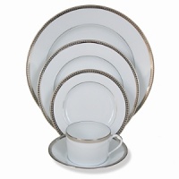 A symphony of elegance that harmonizes beautifully with virtually every decor or color scheme. Platinum rim. A symphony of elegance that harmonizes beautifully with virtually every decor or color scheme. Platinum rim.