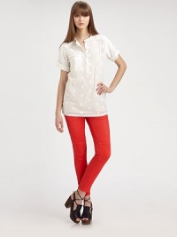 Featherweight embroidered cotton takes on utilitarian details in this easy-fit popover top.Jewel necklineSnap-button placketChest pocketRoll-tab sleevesAbout 28 from shoulder to hemCottonDry cleanImportedModel shown is 5'10 (177cm) wearing US size 4. Featherweight embroidered cotton takes on utilitarian details in this easy-fit popover top.Jewel necklineSnap-button placketChest pocketRoll-tab sleevesAbout 28 from shoulder to hemCottonDry cleanImportedModel shown is 5'10 (177cm) wearing US size 4.