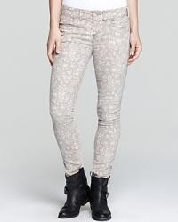 Put an ultra-feminine spin on your denim collection with this Free People skinny jeans, emblazoned with a floral print. Put an ultra-feminine spin on your denim collection with this Free People skinny jeans, emblazoned with a floral print.