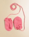 Soothingly soft mittens of pure cashmere, adorned by a darling rose detail. Connecting stringCashmereHand washImported