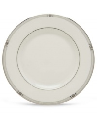 An art deco inspired design, platinum trim and metallic dots lend the Westerly Platinum salad plate sophisticated polish. This versatile collection perfectly coordinates with a variety of stemware and table linens.