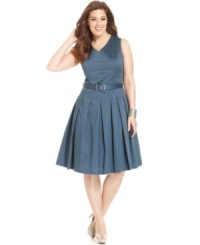 Dazzle from desk to dinner with Jones New York's sleeveless plus size dress, featuring a chic A-line design. Dazzle from desk to dinner with Jones New York's sleeveless plus size dress, featuring a chic A-line design.