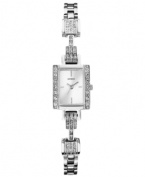 Dazzling details blend within a splendid design in this darling GUESS timepiece.