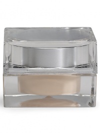 TOTAL CONCEALER redefines the category with its ground-breaking ability to smoothe, illuminate and imperceptibly blend with the skin. A special gel mix of olive oil and tamanu nut oil provides nourishing and full layer of coverage that manages to seamlessly cover dark circles and blemishes. Chamomile, green tea, orchid extract and wild rose work together to heal and protect the skin; the gel-like formula softens the appearance of fine lines. TOTAL CONCEALER redefines the category with its ground-breaking ability to smoothe, illuminate and imperceptibly blend with the skin. A special gel mix of olive oil and tamanu nut oil provides nourishing and full layer of coverage that manages to seamlessly cover dark circles and blemishes. Chamomile, green tea, orchid extract and wild rose work together to heal and protect the skin; the gel-like formula softens the appearance of fine lines.