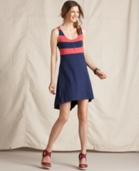 An on-trend high-low hem adds a stylish touch to this easy cotton dress from Tommy Hilfiger. An on-trend high-low hem adds a stylish touch to this easy cotton dress from Tommy Hilfiger.
