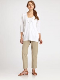 Soft organic cotton meets a hint of stretch for an exquisite fit. Elasticized waistSide zipperWaist darts on backInseam, about 2895% organic cotton/5% spandexMachine washImported Model shown is 5'10 (177cm) wearing US size Small. Soft organic cotton meets a hint of stretch for an exquisite fit. Elasticized waistSide zipperWaist darts on backInseam, about 2895% organic cotton/5% spandexMachine washImported Model shown is 5'10 (177cm) wearing US size Small.
