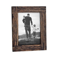 An inlay of coco twigs lacquered in high gloss lends a natural touch to those perfect pictures you want to preserve and display. An inlay of coco twigs lacquered in high gloss lends a natural touch to those perfect pictures you want to preserve and display.