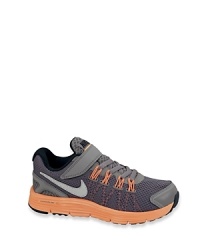 Built with full-length Flywire that hugs the foot, the Nike LunarGlide running shoe provides stability and a comfortable fit throughout their run. Best for mild to moderate overpronators. Built with full-length Flywire that hugs the foot, the Nike LunarGlide running shoe provides stability and a comfortable fit throughout their run. Best for mild to moderate overpronators.