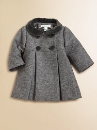 She'll battle the elements in elegant style in this wool herringbone coat with velvet detail in a double-breasted silhouette.Velvet club collarLong sleevesDouble-breasted button-frontEmpire waistPleated skirtFully linedWoolDry cleanImported Please note: Number of buttons may vary depending on size ordered. She'll battle the elements in elegant style in this wool herringbone coat with velvet detail in a double-breasted silhouette.Velvet club collarLong sleevesDouble-breasted button-frontEmpire waistPleated skirtFully linedWoolDry cleanImported Please note: Number of buttons may vary depending on size ordered.