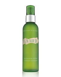 An interactive sea gel, La Mer The Hydrating Infusion is a high-potency treatment that hydrates, smoothes and conditions the skin, preparing it to receive and boost the transformational benefits of Crème de la Mer. Vital ingredients-vitamins, minerals, tourmaline and Hydrating Ferments-are suspended within a serum-like gel network. Dry complexions are replenished and feel soft, firm and smooth to the touch. Skin is strengthened, helping protect it against future moisture loss.An elaborate bio-fermentation process helps sea parsley and other precious seaborne ingredients realize their fullest potential. Efficiently delivered, the Hydrating Ferments infuse the skin with untold energy and hydration, awakening a healthy, resilient appearance.Used with Crème de la Mer, the visible signs of damage are significantly reduced. Lines and wrinkles begin to fade from view. A glowing appearance is revealed. An interactive sea gel, La Mer The Hydrating Infusion is a high-potency treatment that hydrates, smoothes and conditions the skin, preparing it to receive and boost the transformational benefits of Crème de la Mer. Vital ingredients-vitamins, minerals, tourmaline and Hydrating Ferments-are suspended within a serum-like gel network. Dry complexions are replenished and feel soft, firm and smooth to the touch. Skin is strengthened, helping protect it against future moisture loss.An elaborate bio-fermentation process helps sea parsley and other precious seaborne ingredients realize their fullest potential. Efficiently delivered, the Hydrating Ferments infuse the skin with untold energy and hydration, awakening a healthy, resilient appearance.Used with Crème de la Mer, the visible signs of damage are significantly reduced. Lines and wrinkles begin to fade from view. A glowing appearance is revealed.