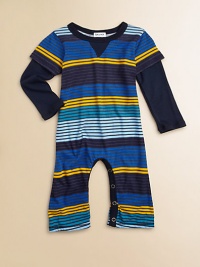 The ultra-cool layered look gives your little guy urban chic, with long solid sleeves peeking out from short striped ones.Ribbed solid crewneck with V insetLong layered-look sleevesSnap legsCotton/modalMachine washImported Please note: Number of snaps may vary depending on size ordered. The ultra-cool layered look gives your little guy urban chic, with long solid sleeves peeking out from short striped ones.Ribbed solid crewneck with V insetLong layered-look sleevesSnap legsCotton/modalMachine washImported Please note: Number of snaps may vary depending on size ordered.