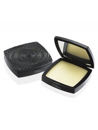 Cruel Intentions, tempt me, with its innocent and seductive scent, includes notes of fresh bergamot and fragile neroli. Powdery and creamy hints of violet and rose create a delicate floral union. The mysterious and woody base of the fragrance is layered with aloeswood and papyrus, elegant hints of vetiver and gaiac, and the soft and milky scent of sandalwood. It will charm you with its warm and sensual notes. 0.25 oz. Cruel Intentions, tempt me, with its innocent and seductive scent, includes notes of fresh bergamot and fragile neroli. Powdery and creamy hints of violet and rose create a delicate floral union. The mysterious and woody base of the fragrance is layered with aloeswood and papyrus, elegant hints of vetiver and gaiac, and the soft and milky scent of sandalwood. It will charm you with its warm and sensual notes. 0.25 oz.